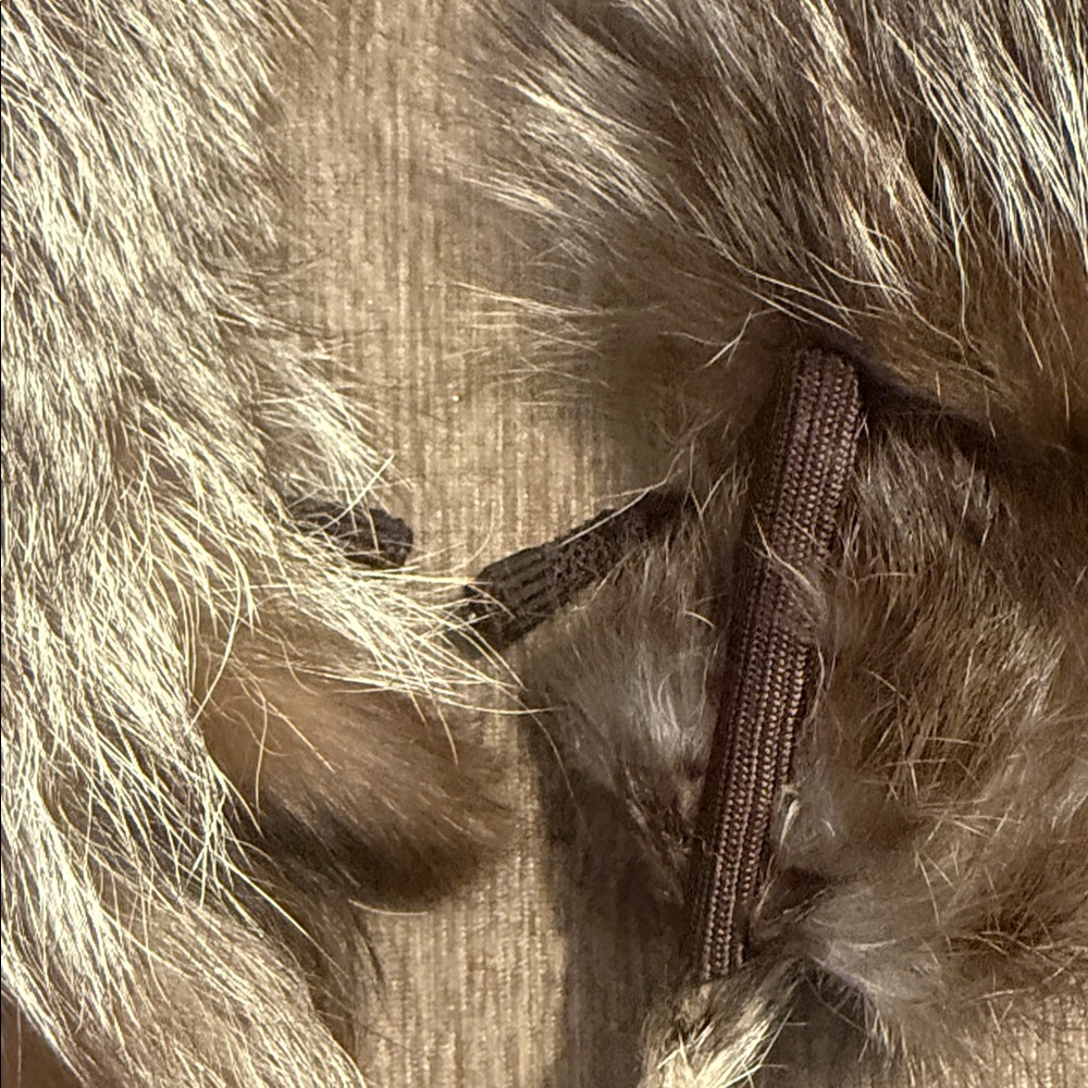 Elegant Brown Faux Fur Scarf - Picture 7 of 8